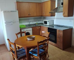 Cuina de Àtic de lloguer en Canet d'En Berenguer amb Moblat, Balcó i Piscina comunitària