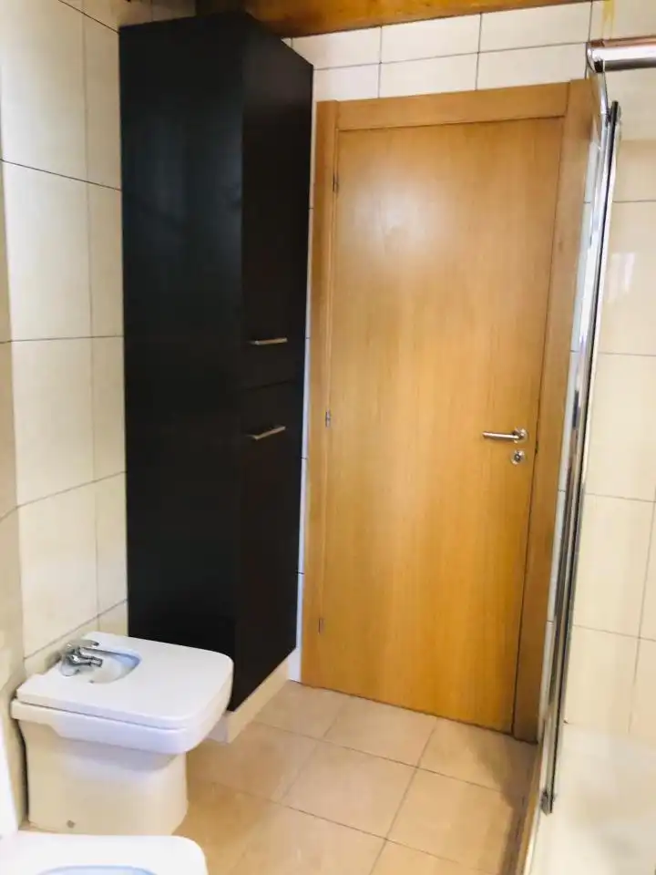 Casa adosada en venta en Ourense Capital  con Calefacción, Parquet y Amueblado