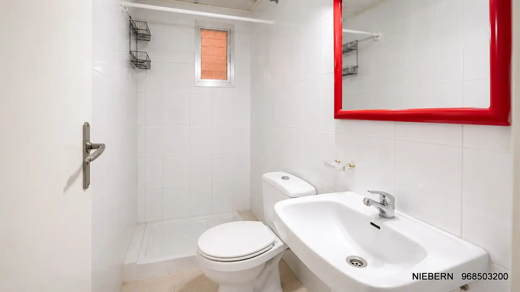 Baño de Piso en venta en Cartagena con Balcón
