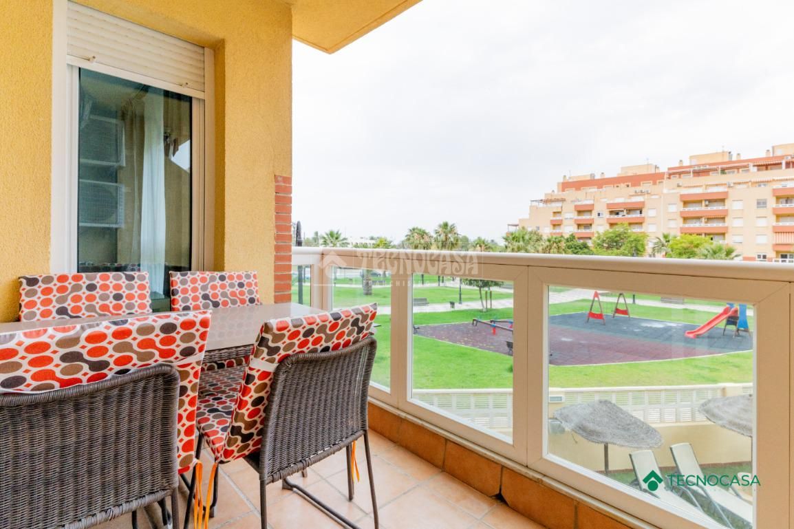 Terrassa de Pis en venda en Roquetas de Mar amb Aire condicionat, Terrassa i Piscina comunitària