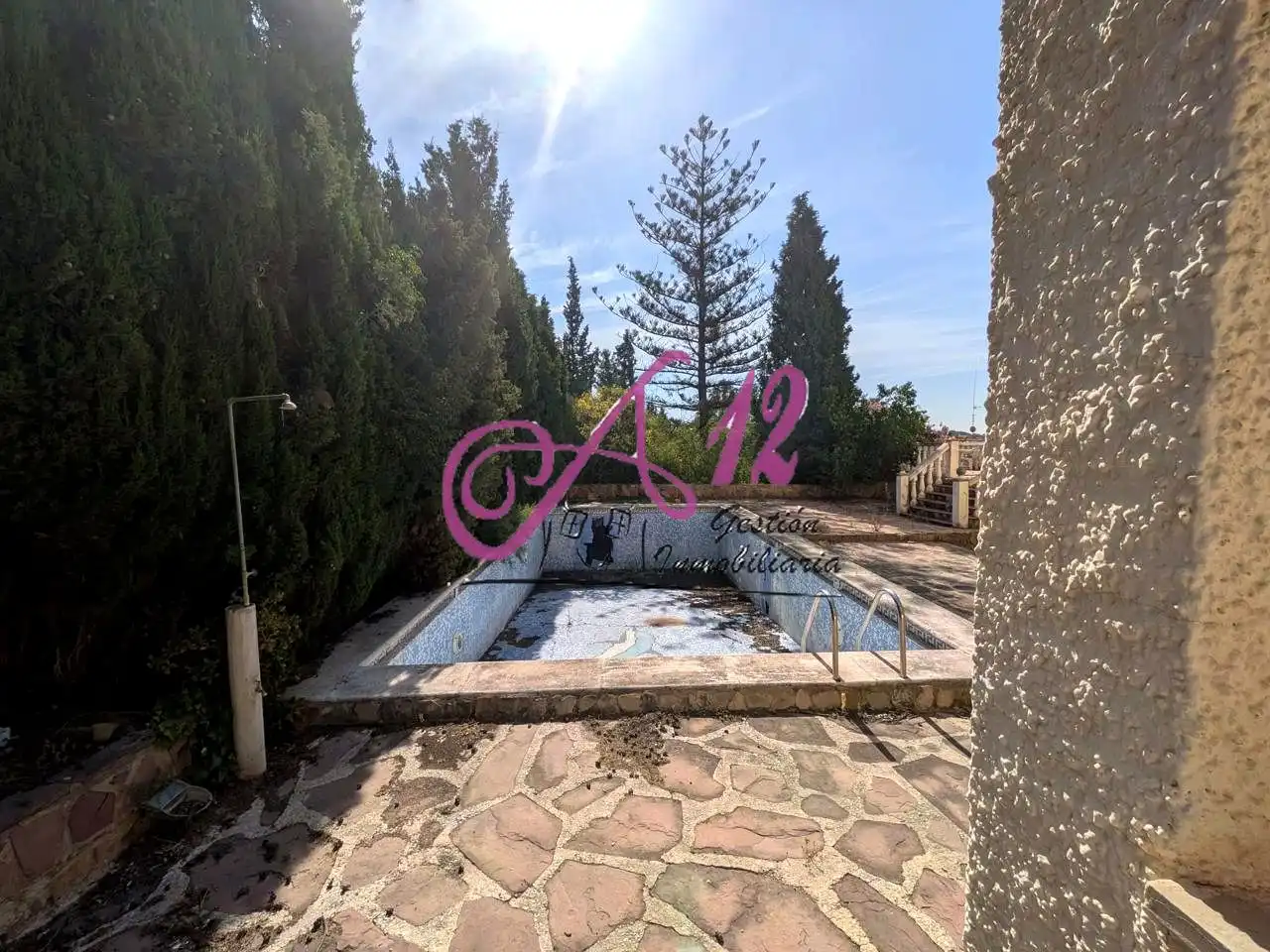 Swimming pool of Houses for sale in La Pobla de Vallbona  with Swimming Pool