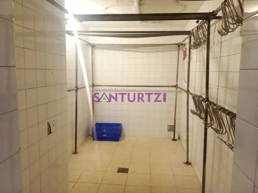 Geschaftsraum zum Verkauf in Santurtzi 