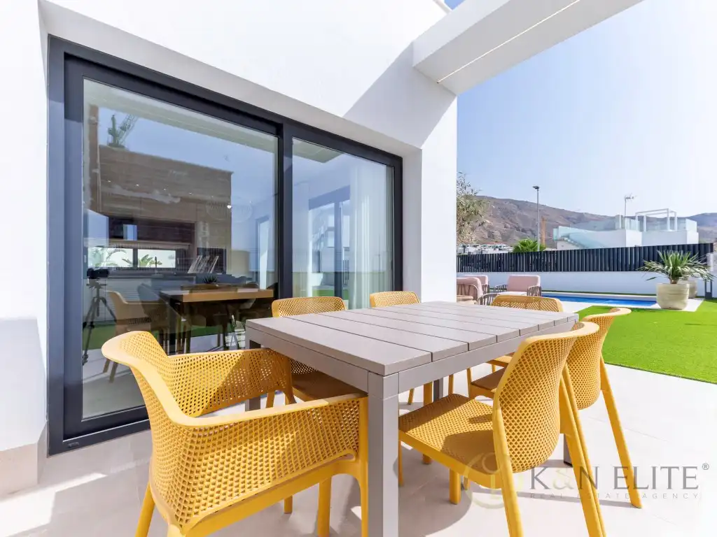 Casa amb piscina en venda a Avenida Barcelona, imagen 5