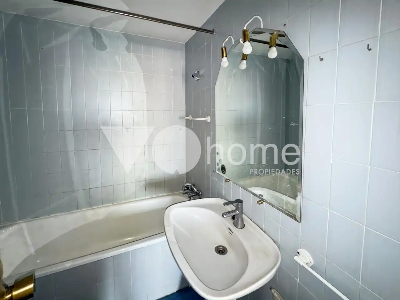 Baño de Piso en venta en Madrid con Calefacción, Parquet y Terraza
