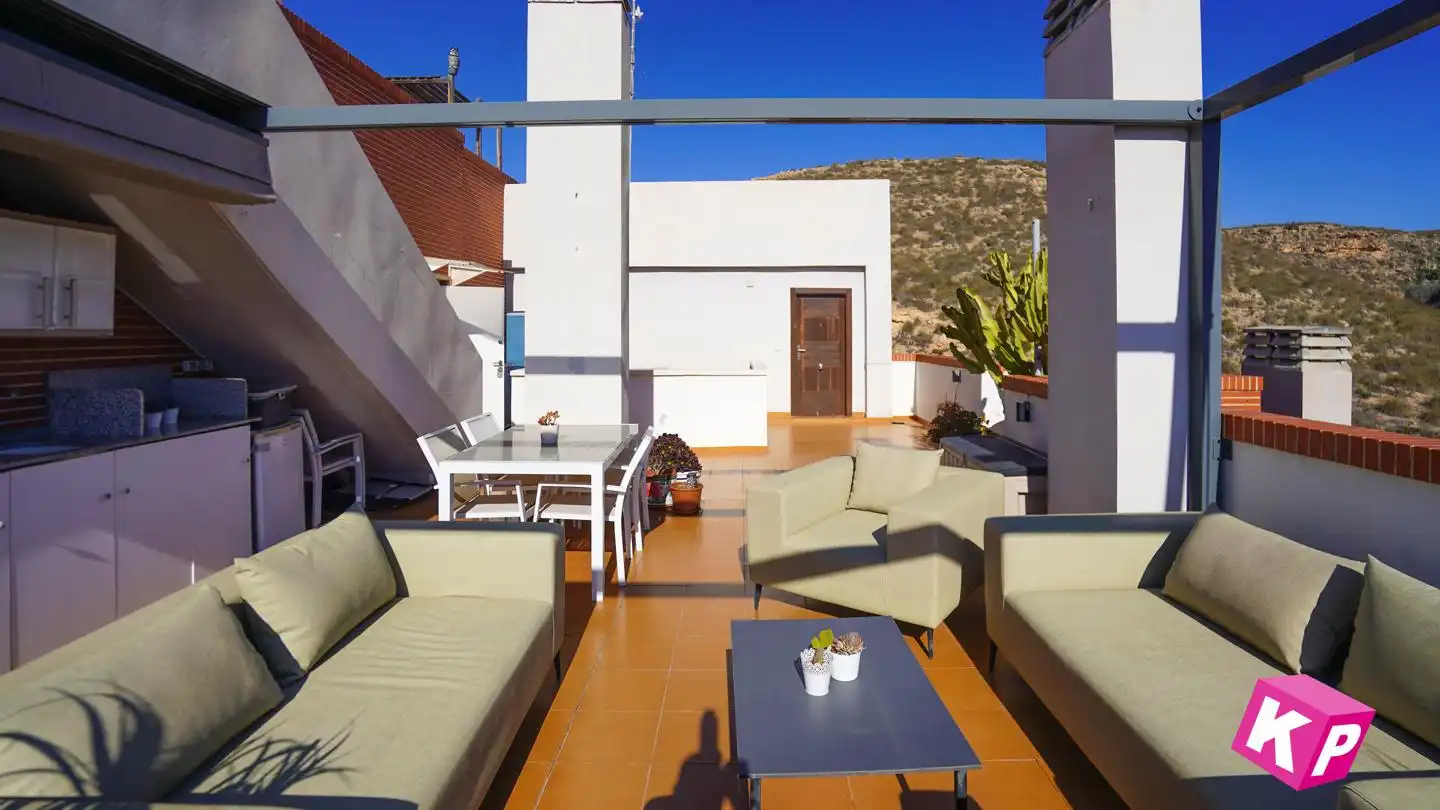 Terrasse von Wohnung zum Verkauf in Santa Pola mit Klimaanlage, Heizung und Terrasse