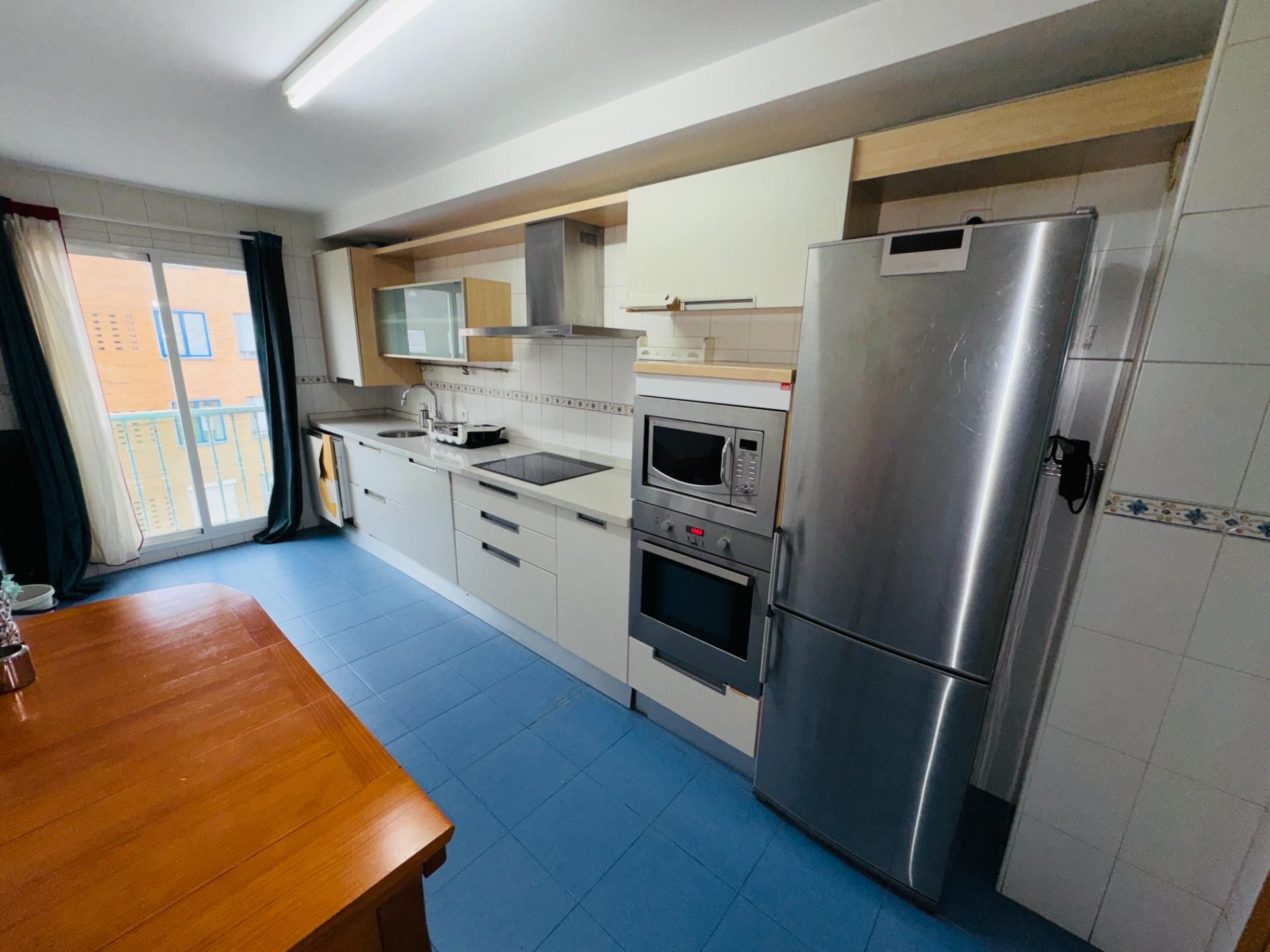 Kitchen of Flat for sale in Ponferrada  with Heating and Storage room