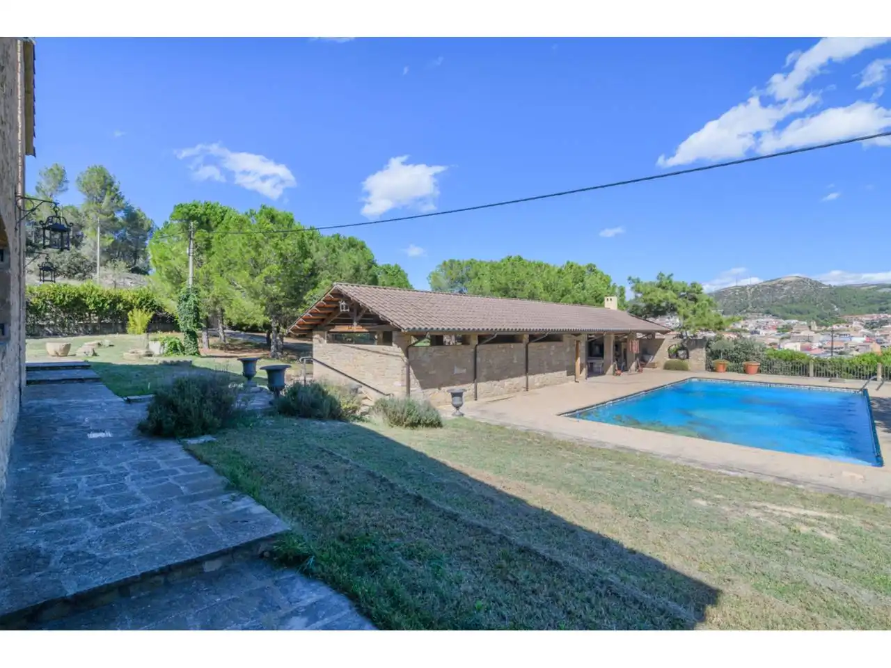 Schwimmbecken von Haus oder Chalet zum Verkauf in Sant Vicenç de Castellet mit Klimaanlage, Heizung und Privatgarten