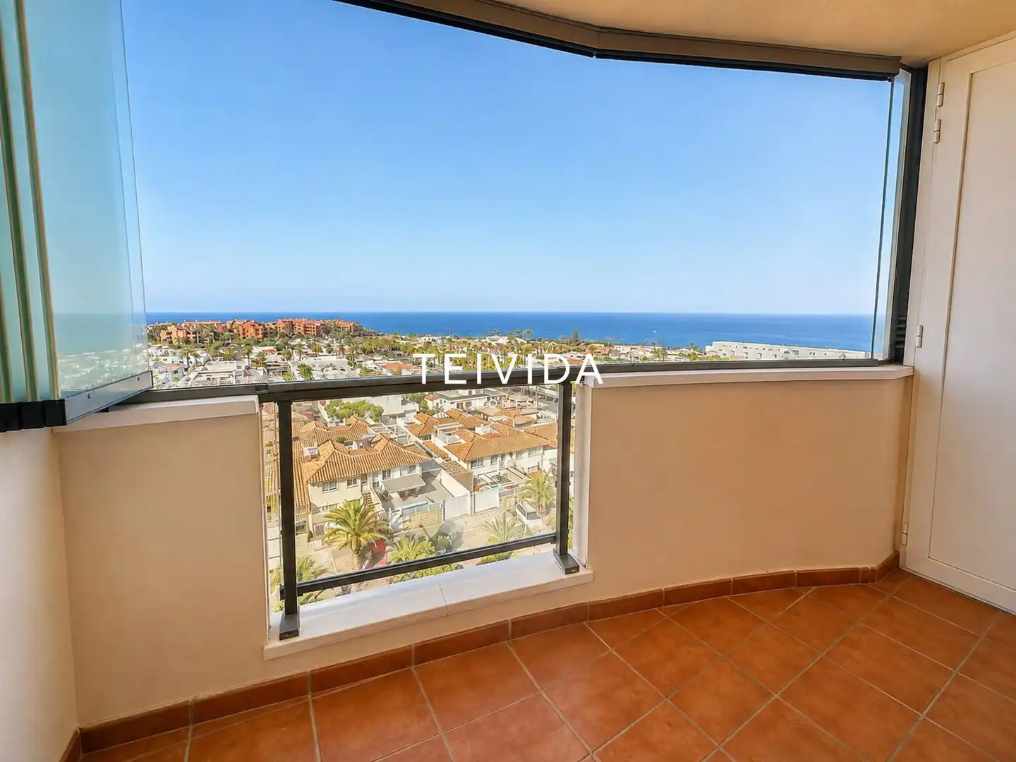 Außenansicht von Dachboden zur Miete in Arona mit Terrasse, Schwimmbad und Möbliert