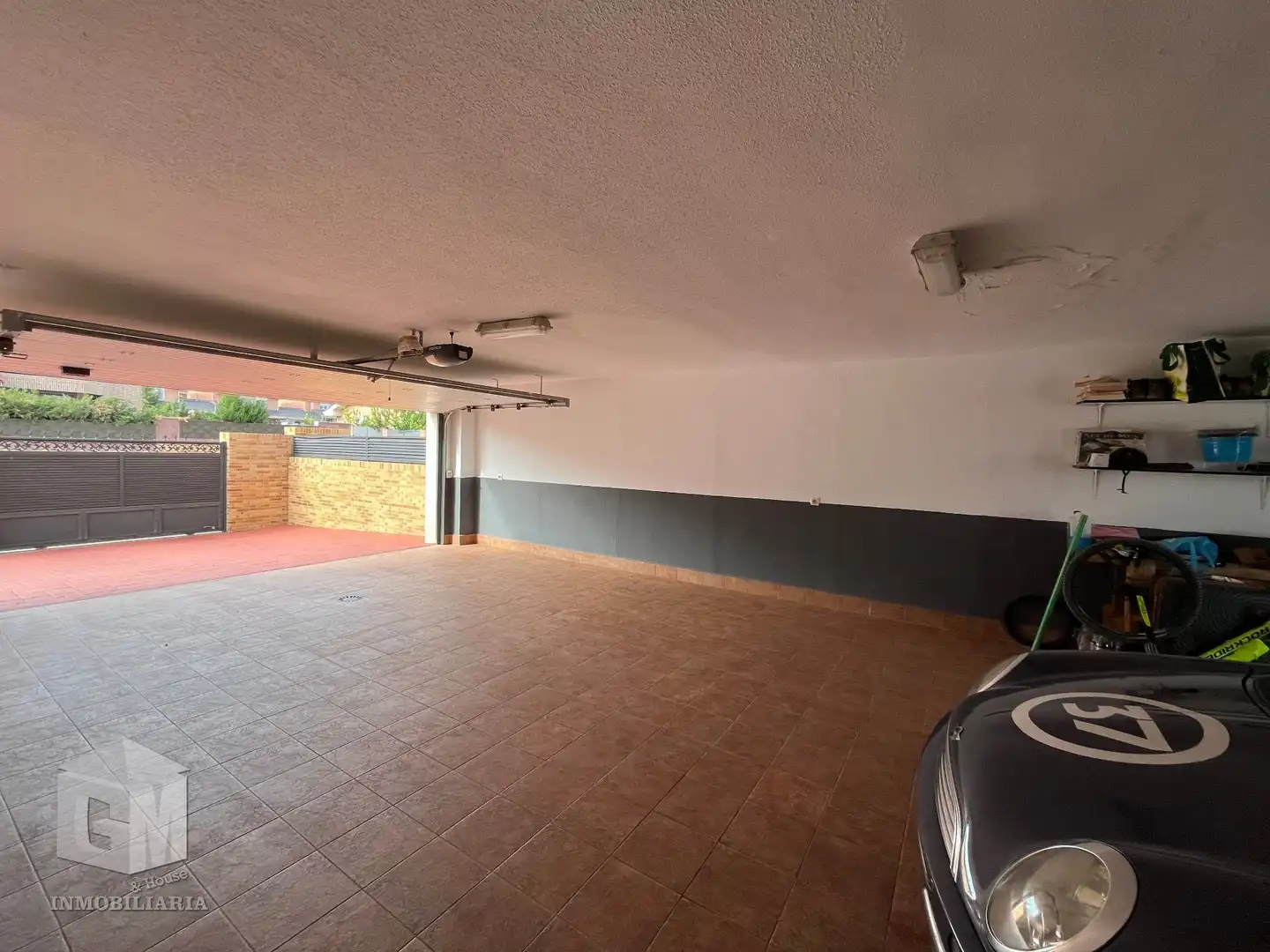 Parking de Casa o chalet en venta en Illescas con Aire acondicionado, Calefacción y Jardín privado