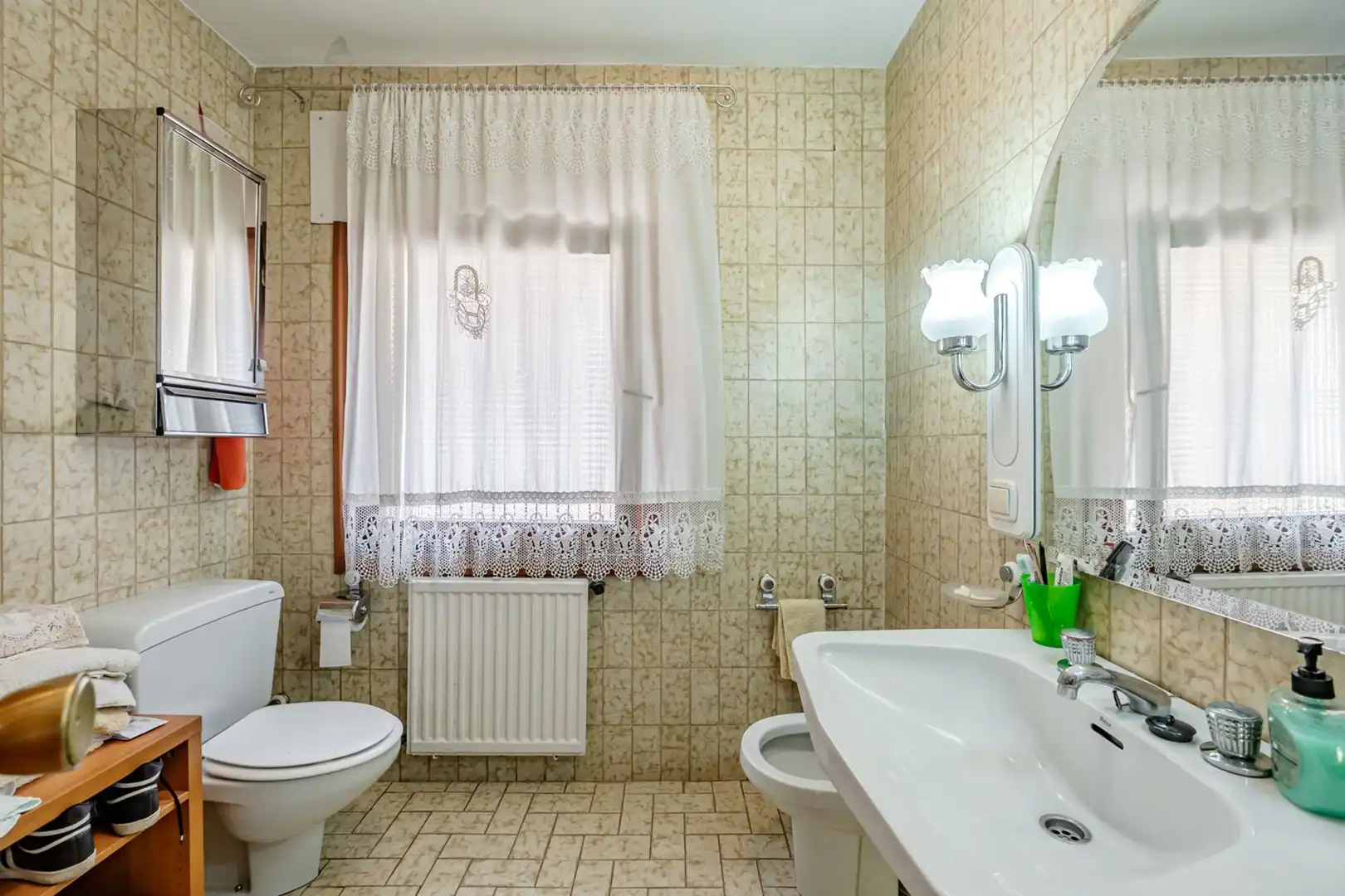 Bathroom of Houses for sale in Madrid  with Heating, Private garden and Terrace