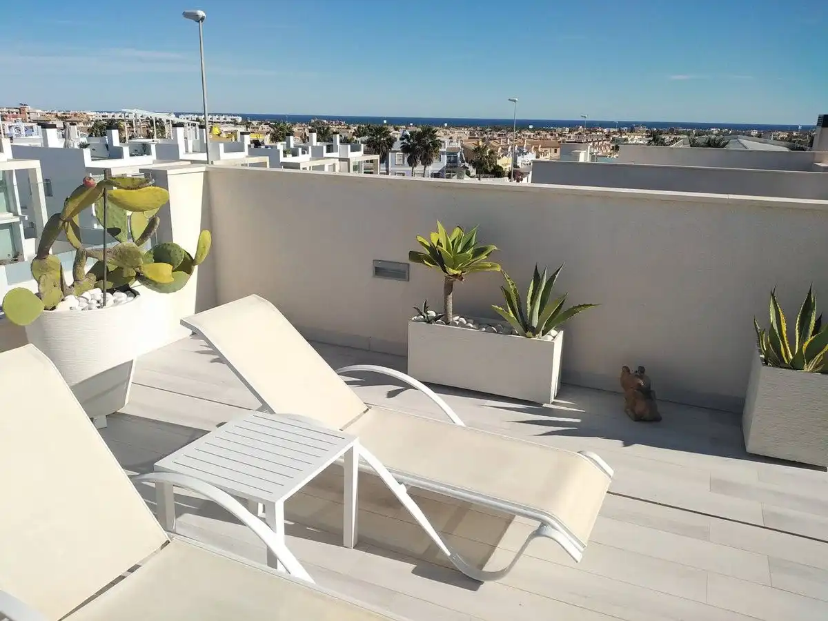 Terrassa de Casa o xalet en venda en Orihuela amb Aire condicionat, Terrassa i Piscina