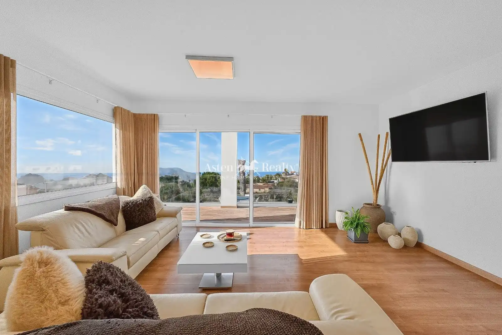 Living room of Houses for sale in La Camella