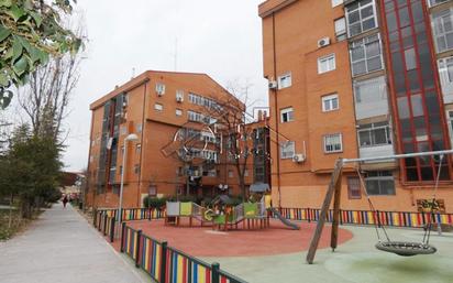 Exterior view of Flat for sale in  Madrid Capital  with Heating, Parquet flooring and Terrace