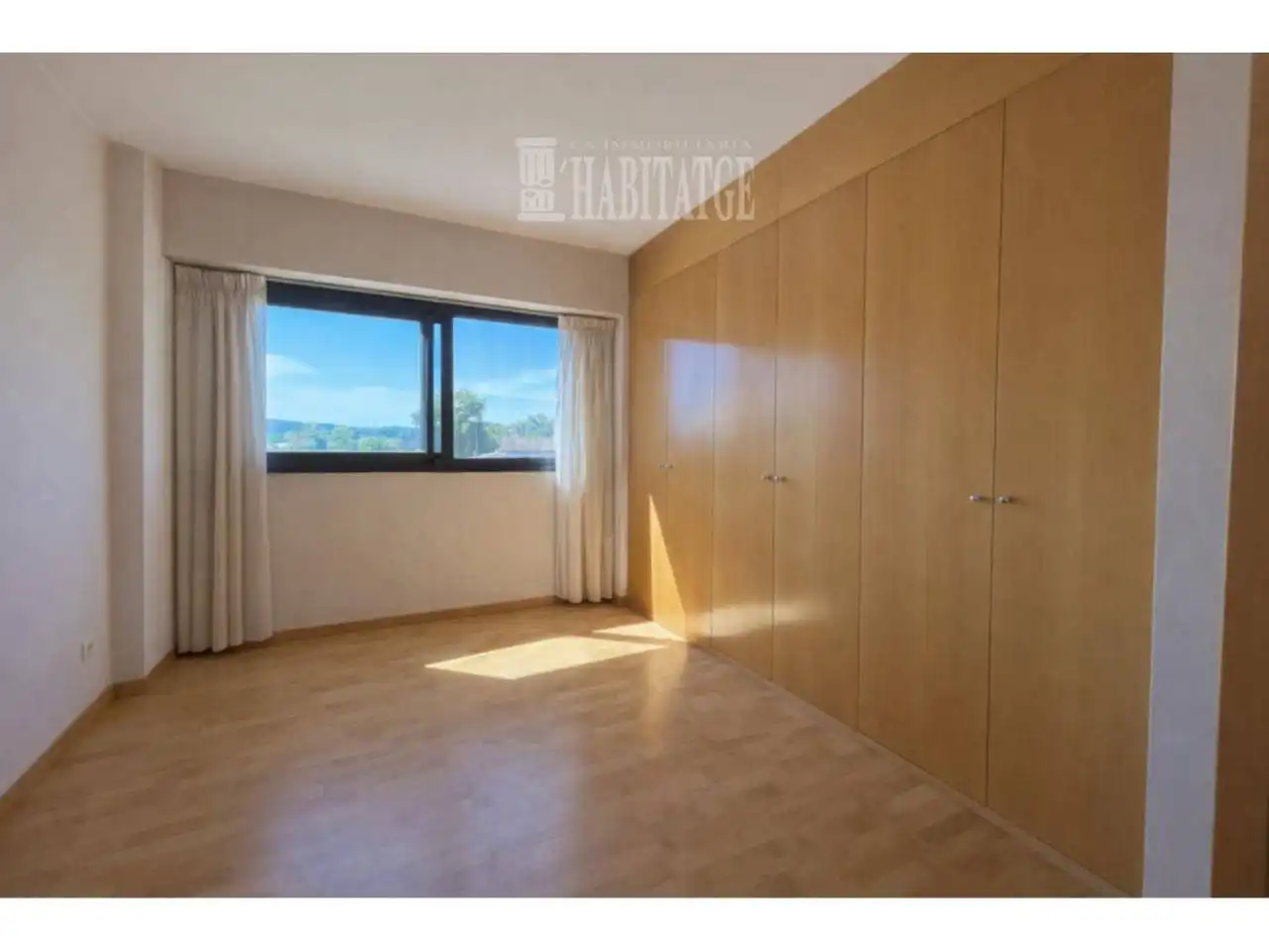 Schlafzimmer von Wohnung zum Verkauf in Vic mit Heizung und Parkett