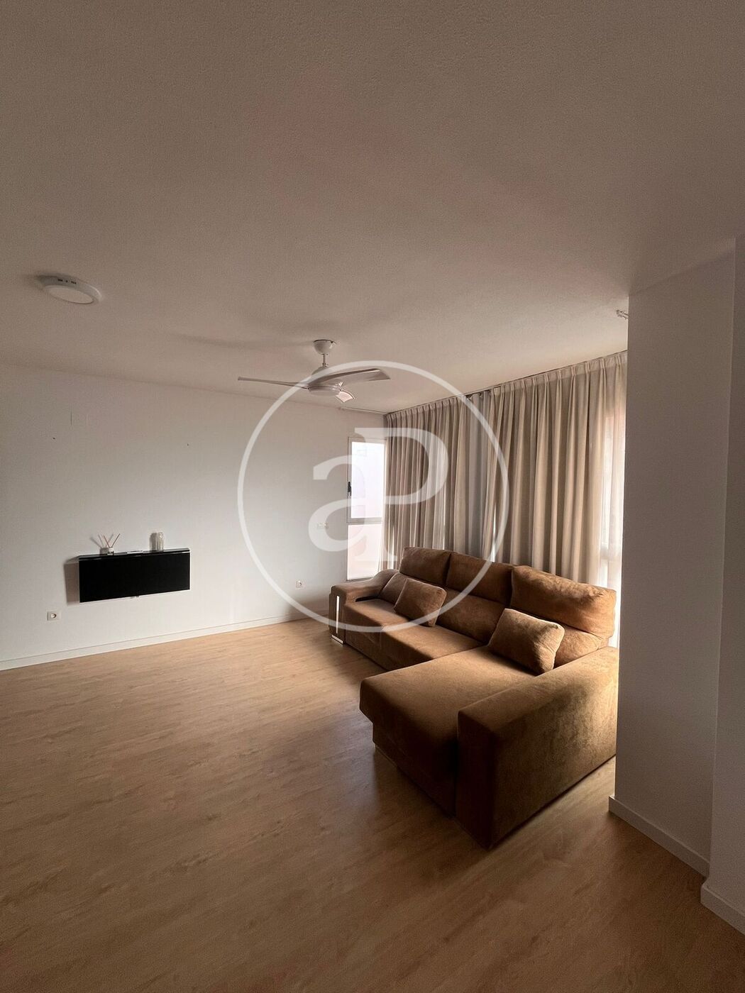 Living room of Flat to rent in  Valencia Capital  with Heating, Furnished and Pets allowed
