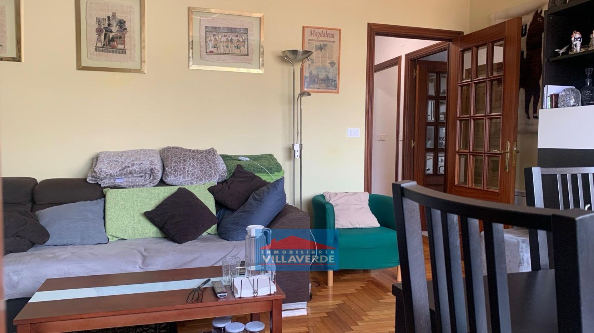 Living room of Flat for sale in Cangas   with Parquet flooring, Storage room and Balcony