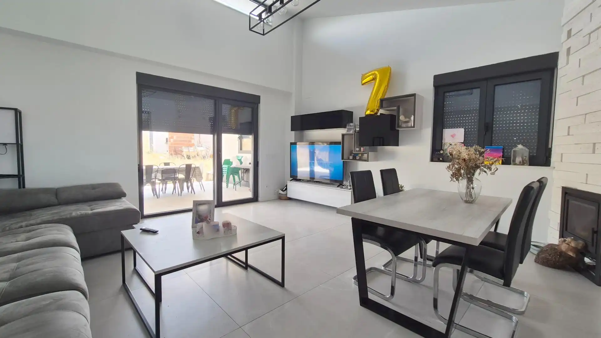 Sala de estar de Casa o chalet en venta en Carrascal de Barregas con Aire acondicionado, Calefacción y Jardín privado
