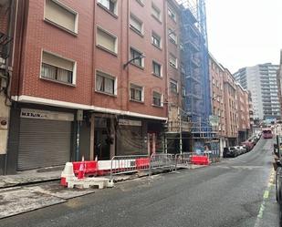Vista exterior de Local en venda en Bilbao 