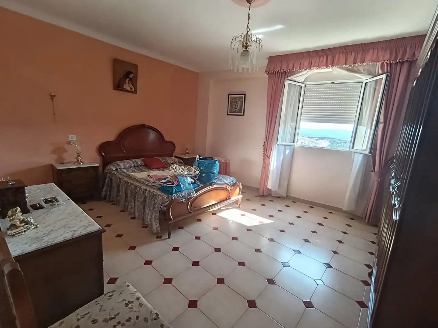 Habitación de Piso en venta en Iznájar con Aire acondicionado, Calefacción y Amueblado