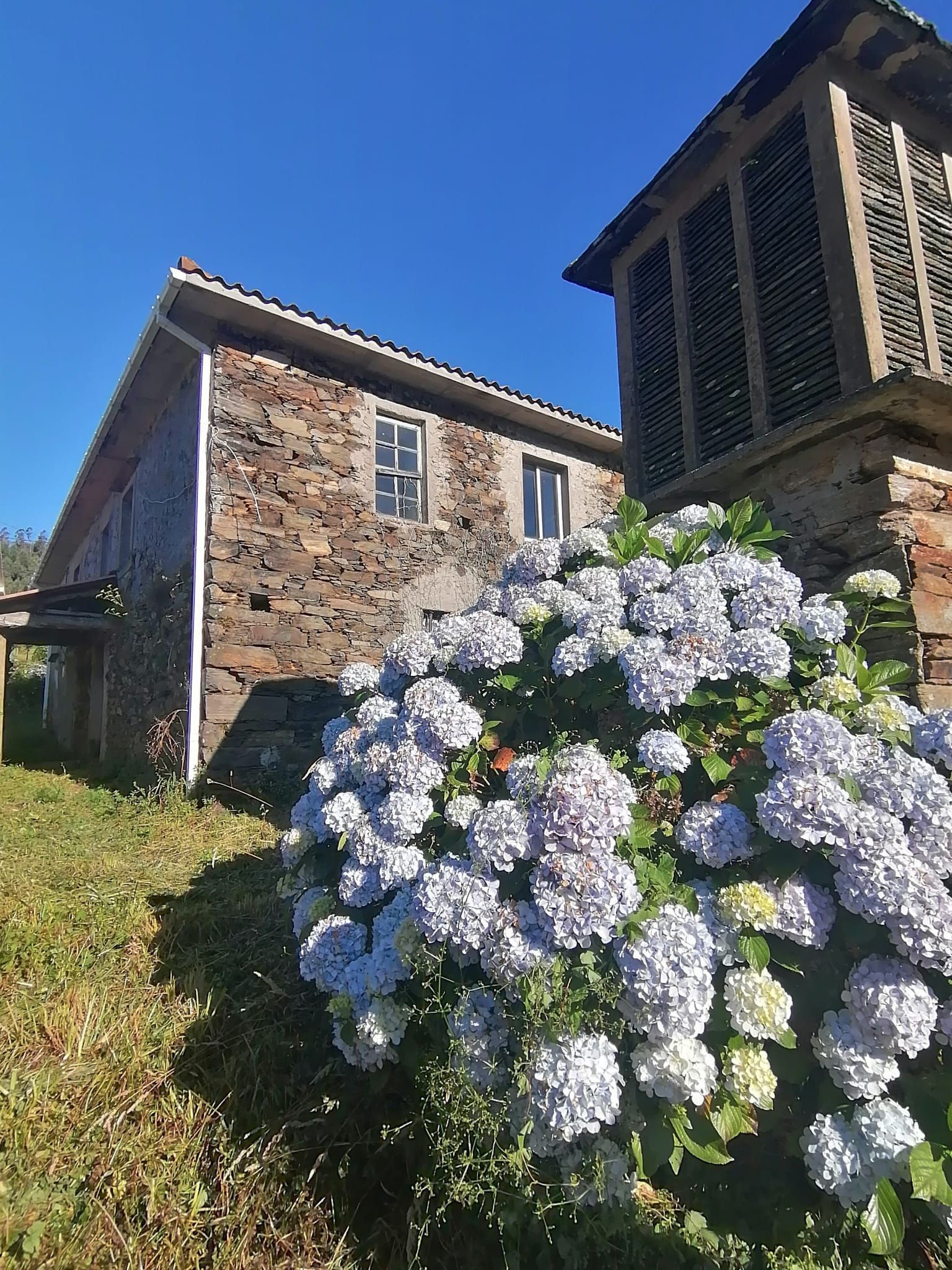 Außenansicht von Country house zum verkauf in Cedeira mit Abstellraum