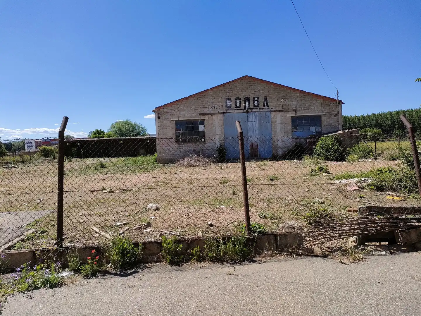 Vista exterior de Nave industrial en venta en Soto de la Vega