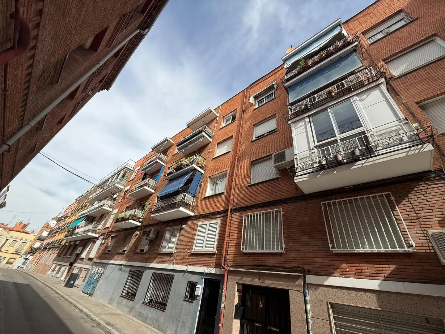 Vista exterior de Piso en venta en Madrid