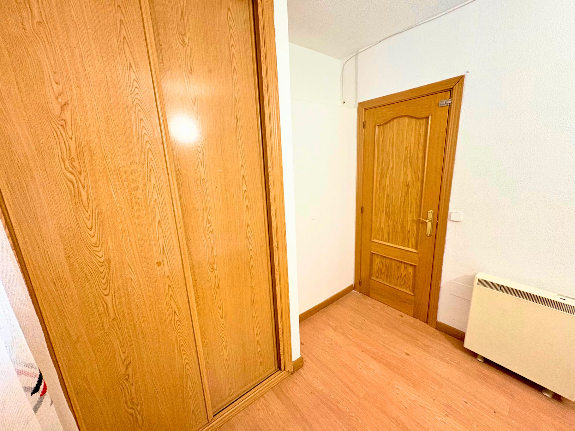 Flat for sale in Reyes Católicos