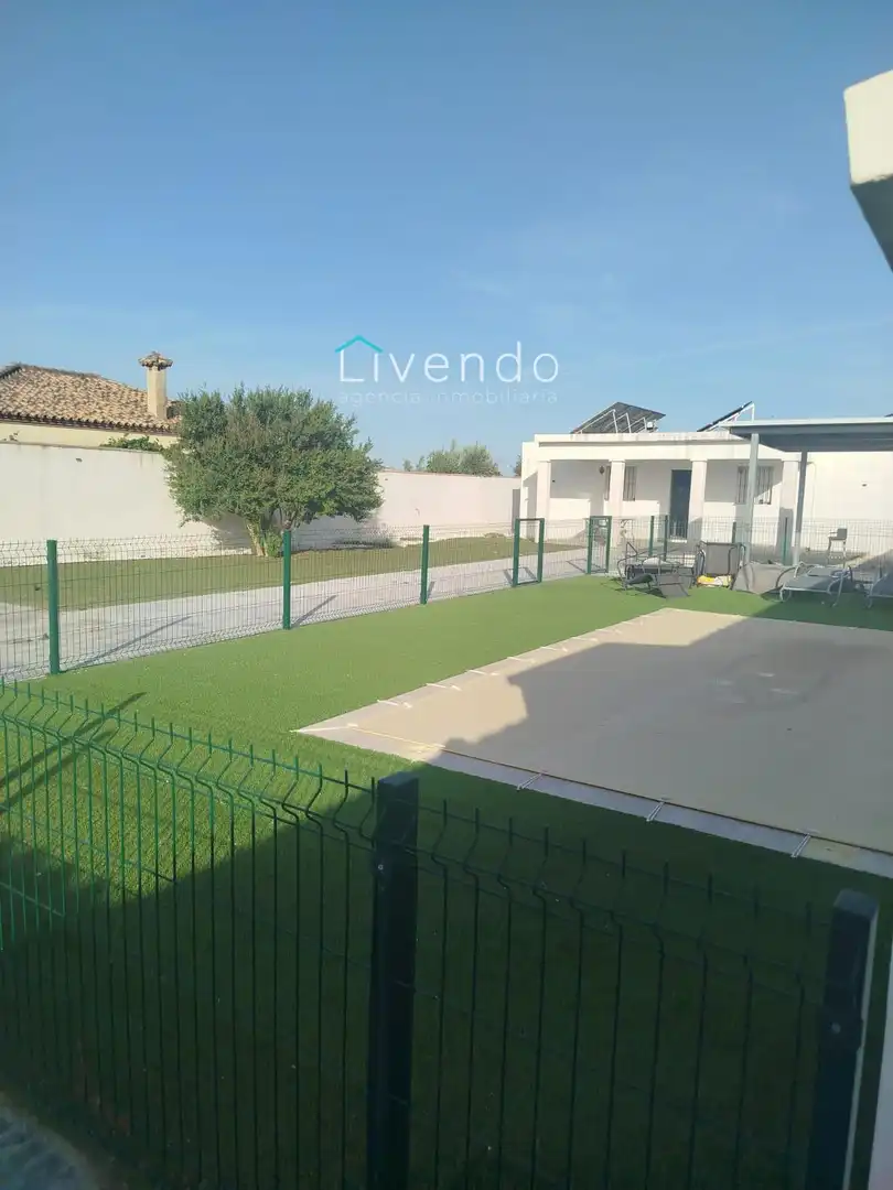 Casa o xalet en venda en Chiclana de la Frontera amb Piscina