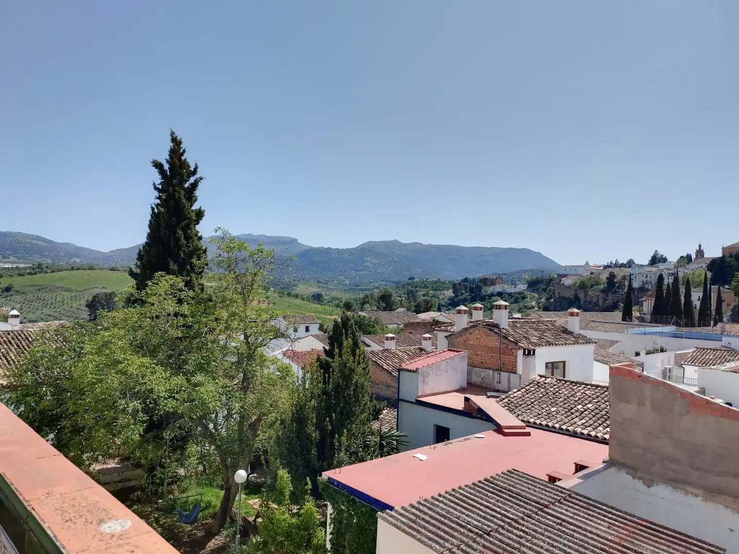 Vista exterior de Casa o xalet en venda en Ronda amb Jardí privat