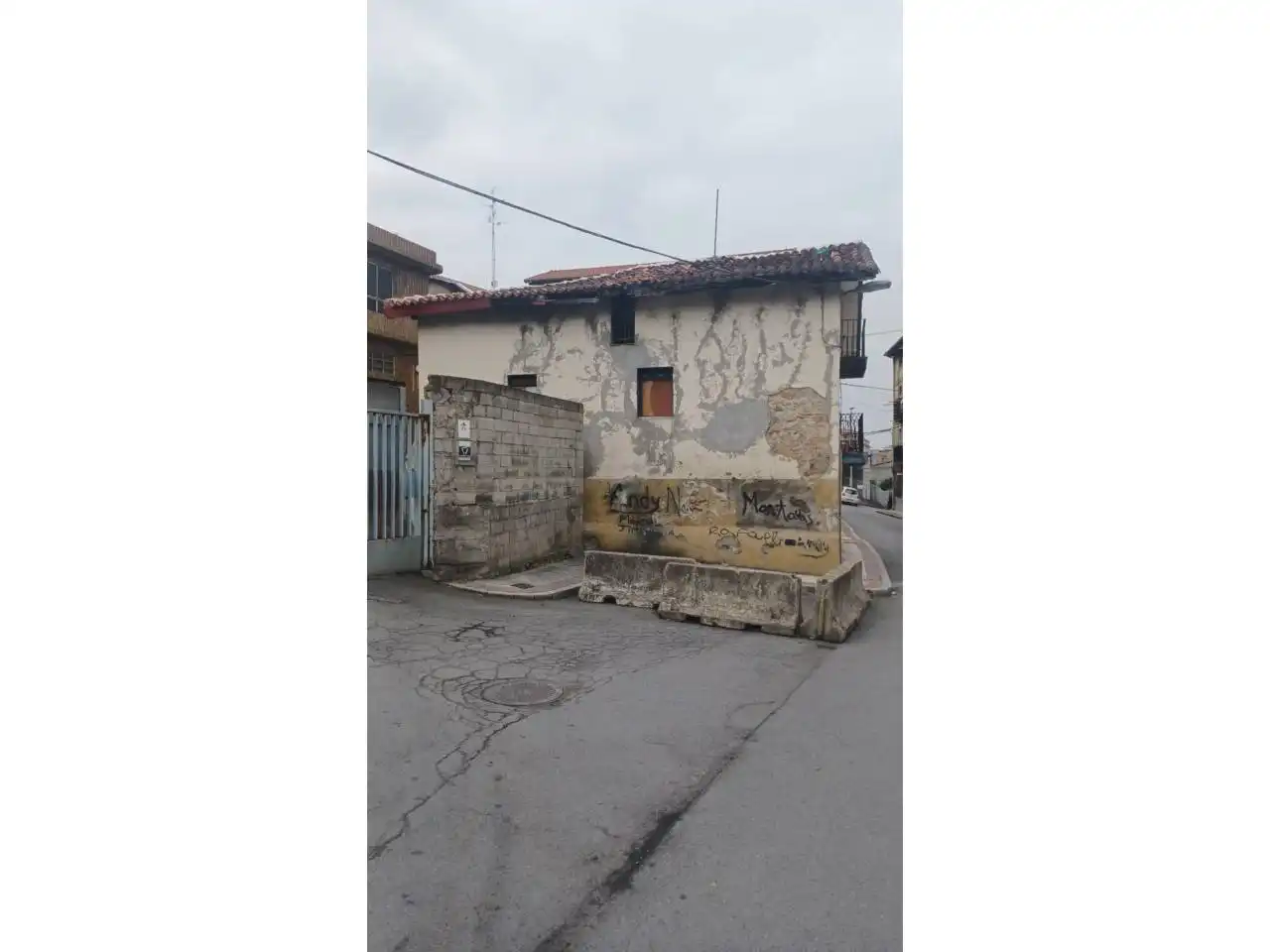 Exterior view of Flat for sale in Barakaldo   with Storage room and Balcony