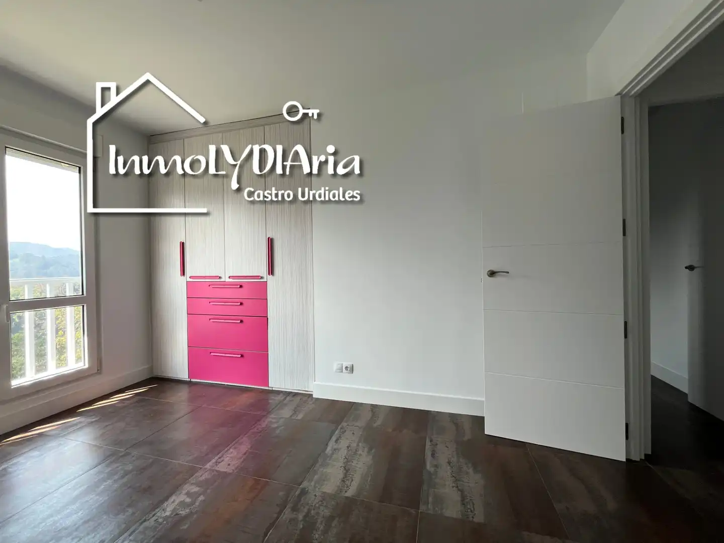 Bedroom of Houses for sale in Castro-Urdiales  with Heating, Private garden and Terrace
