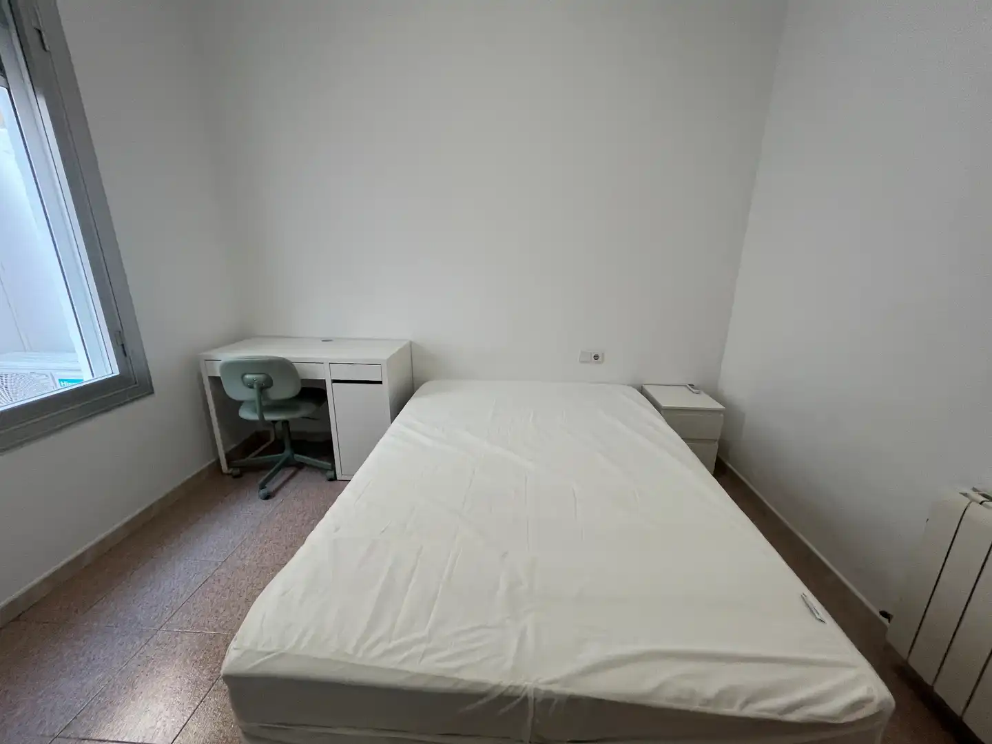 Habitación de Planta baja de alquiler en Cerdanyola del Vallès con Calefacción, Terraza y Trastero