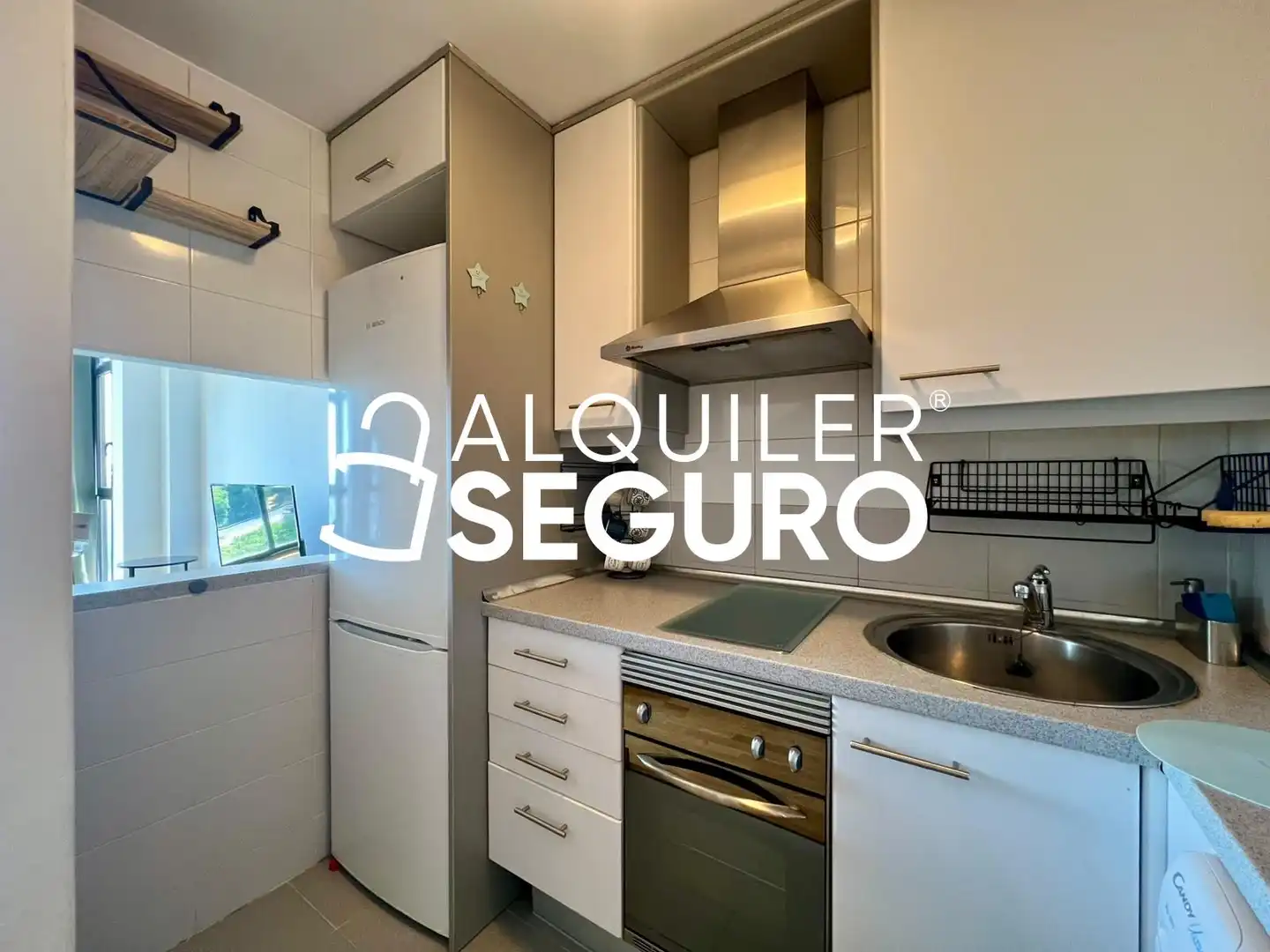 Kitchen of Flat for rent in Madrid  with Air Conditioner, Heating and Swimming Pool