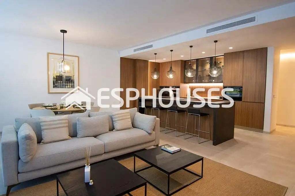 Sala de estar de Planta baja en venta en San Miguel de Salinas con Aire acondicionado, Terraza y Balcón