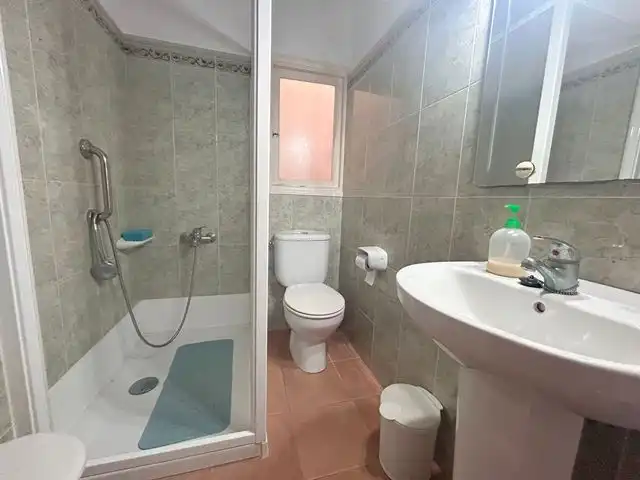 Baño de Casa o chalet en venta en Ciutadella de Menorca con Jardín privado, Terraza y Trastero