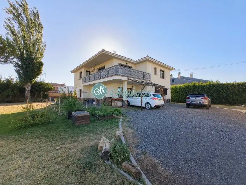 Villa zum Verkauf in Santa María la Real de Nieva, imagen 105
