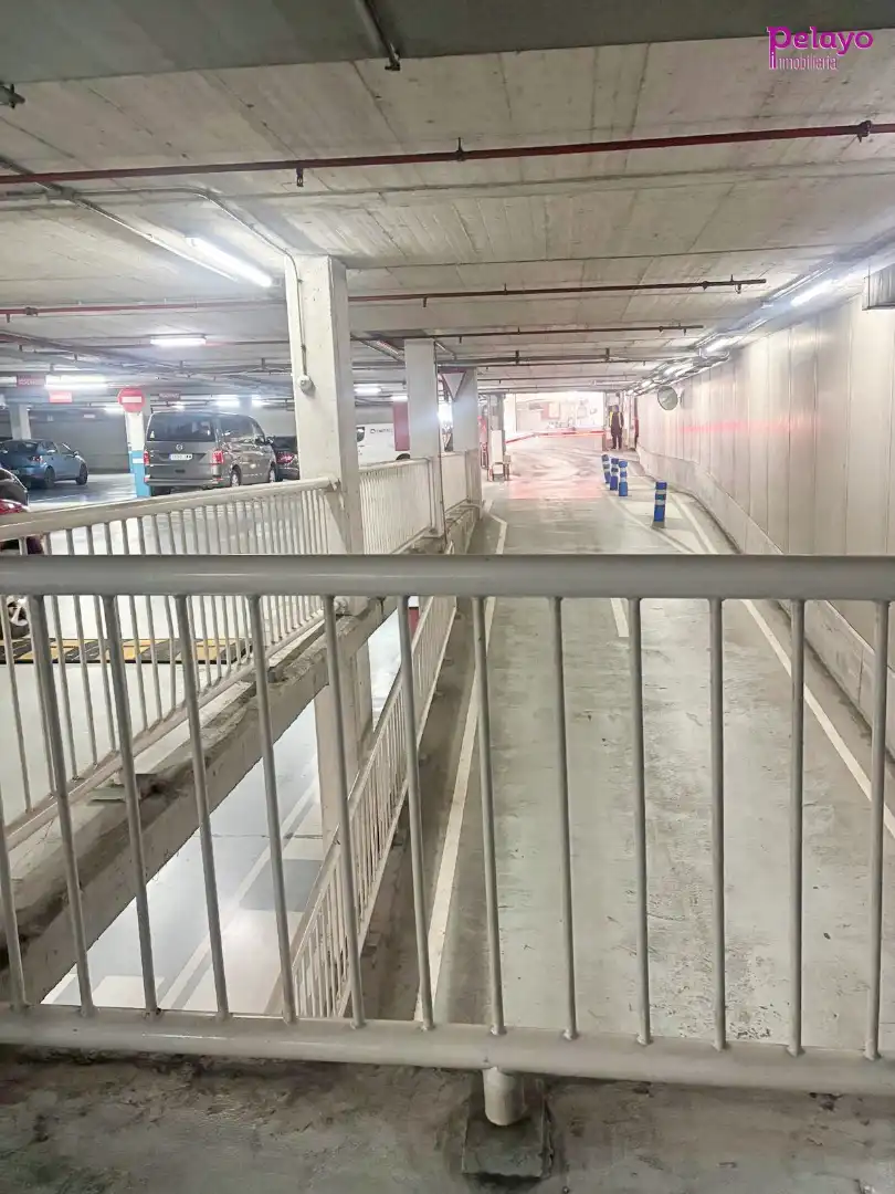 Aparcament amb ascensor en venda a Calle la Llama, imagen 8