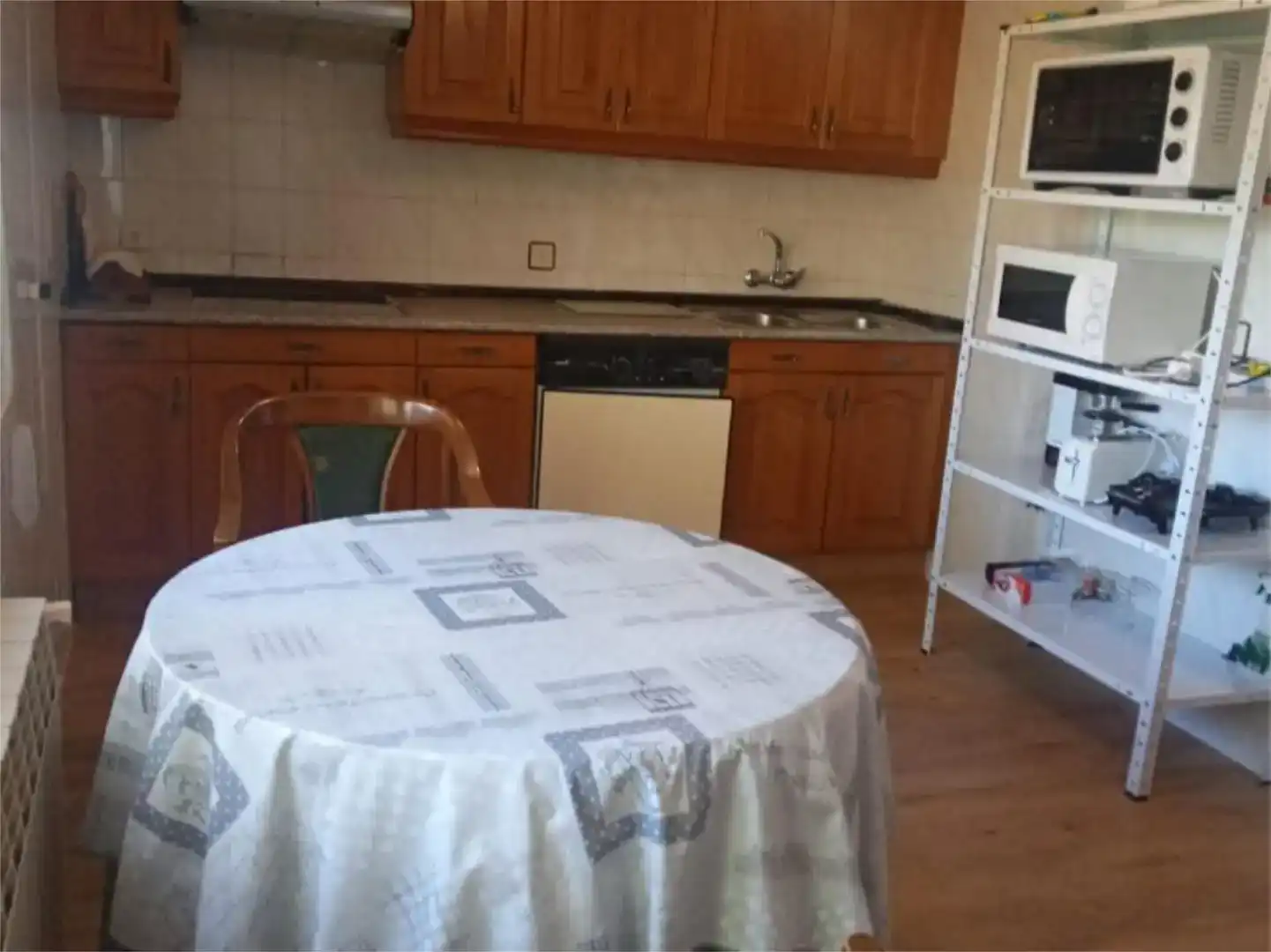 Cuina de Casa o xalet en venda en Villar del Buey amb Aire condicionat i Balcó