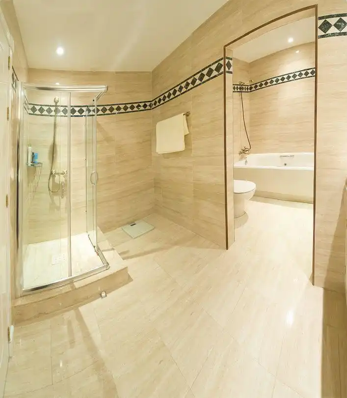 Flat with garden for sale in Nueva Andalucía, imagen 6