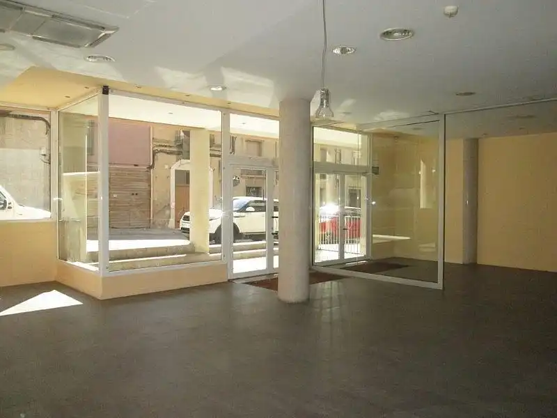 Local commercial à louer à Sant Julià, imagen 75