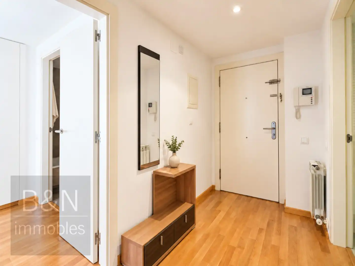 Flat with terrace for sale in Nord-oest, imagen 2