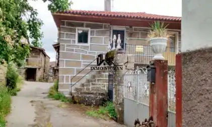 Finca rústica en venda a Outeiro de Laxe