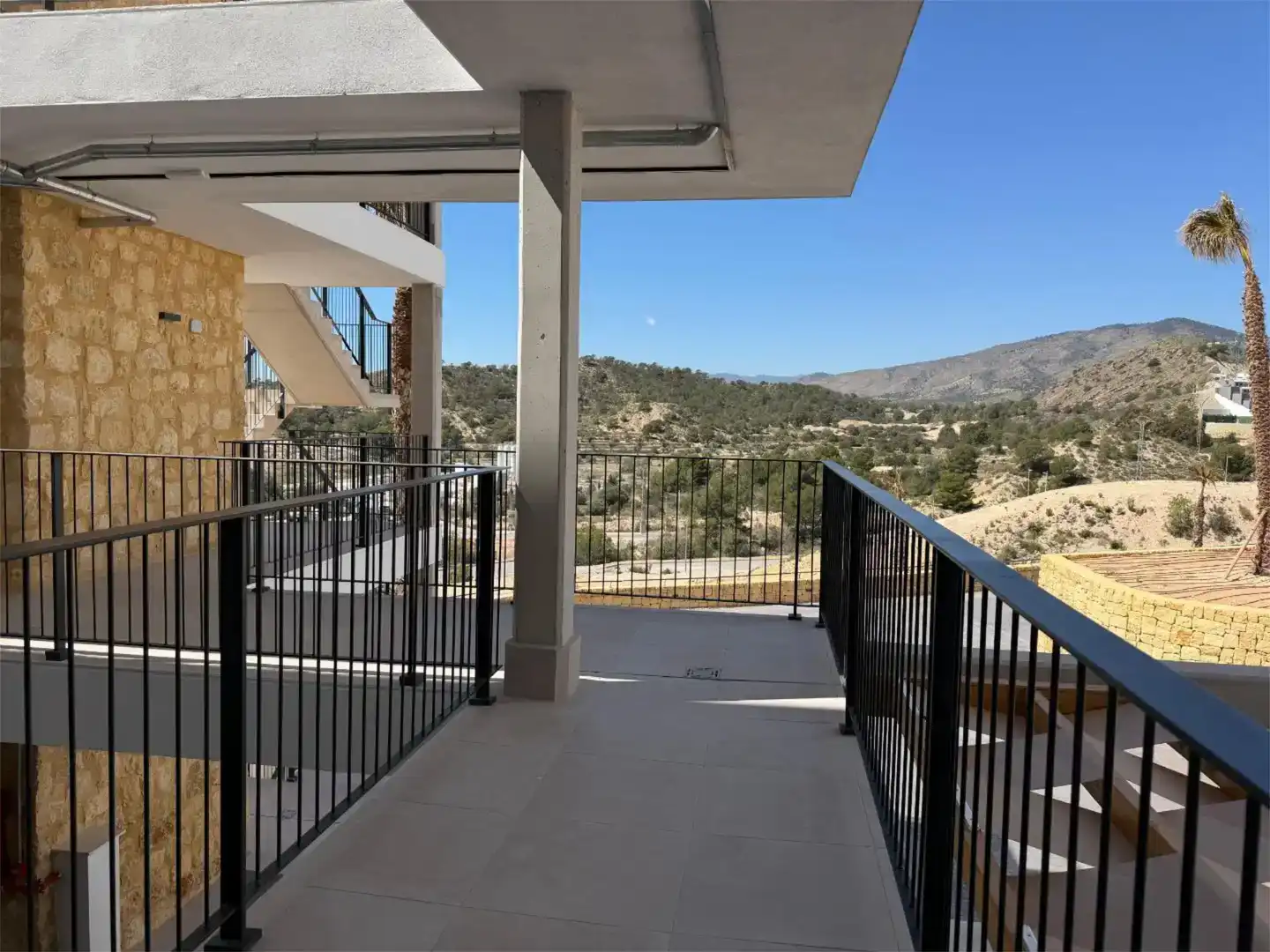Terrassa de Pis en venda en Finestrat amb Aire condicionat, Piscina i Balcó