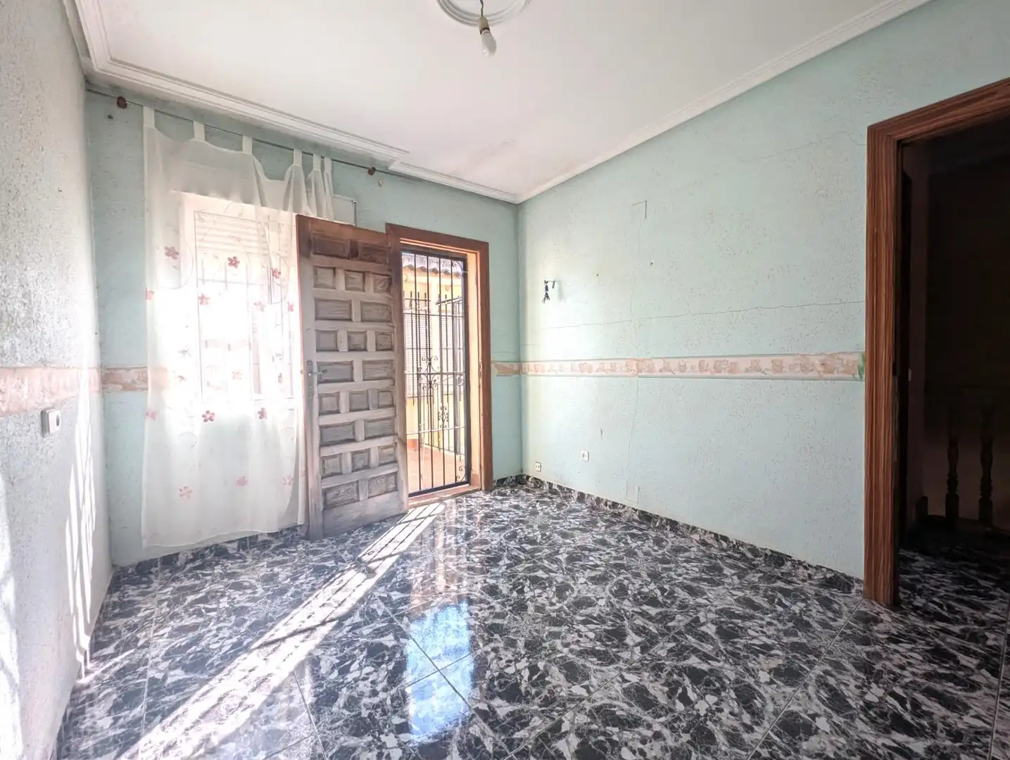 Houses for sale in Los Dolores