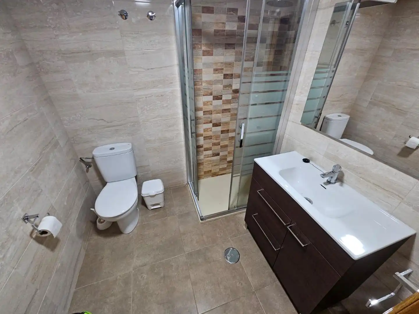 Baño de Casa o chalet de alquiler en Alicante / Alacant con Aire acondicionado, Calefacción y Jardín privado