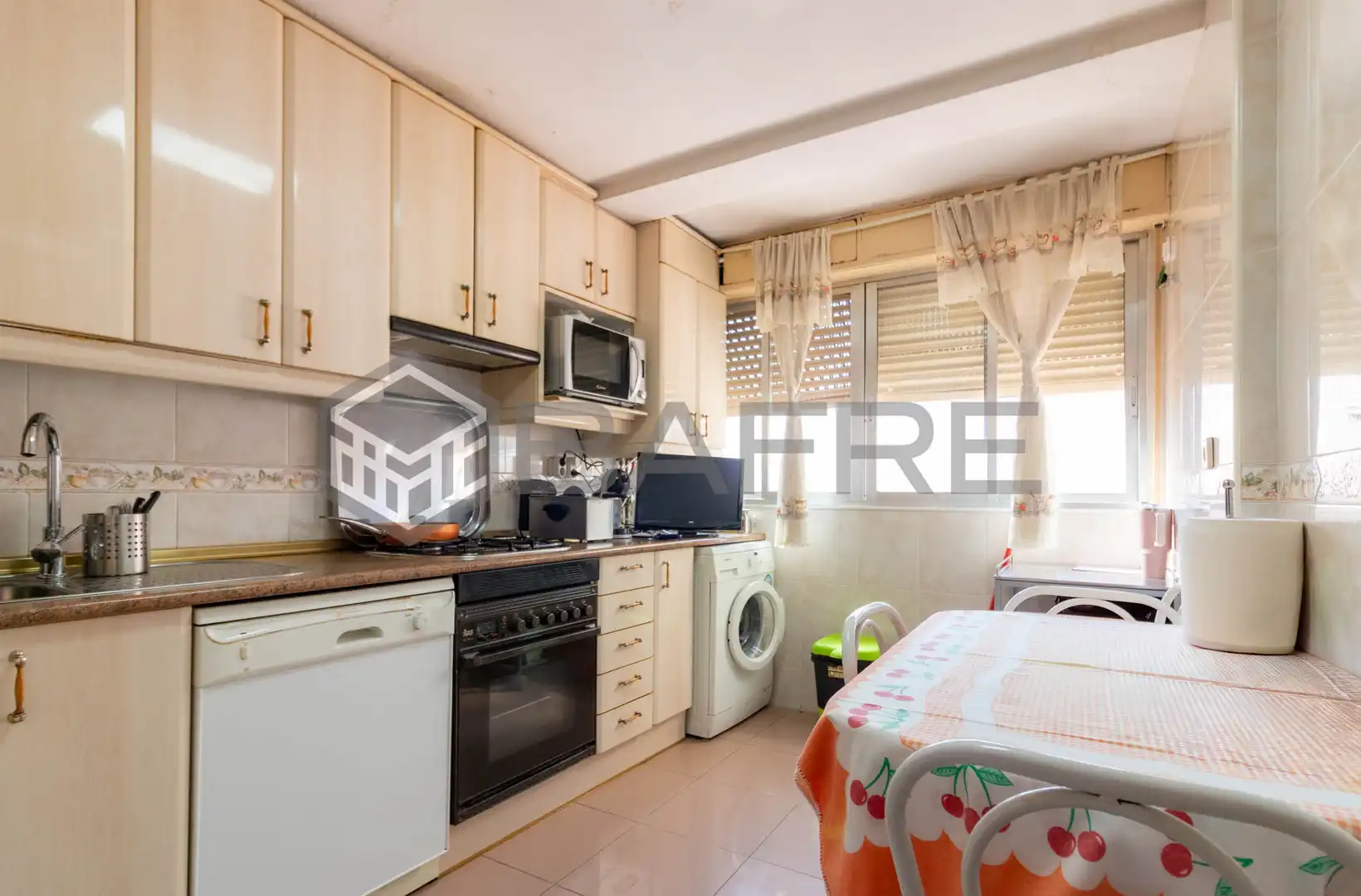 Bedroom of Flat for sale in Madrid  with Air Conditioner