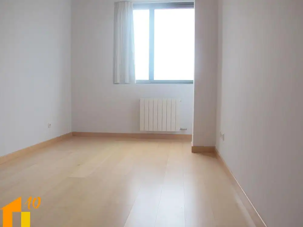 Habitación de Piso de alquiler en Burgos con Calefacción y Trastero