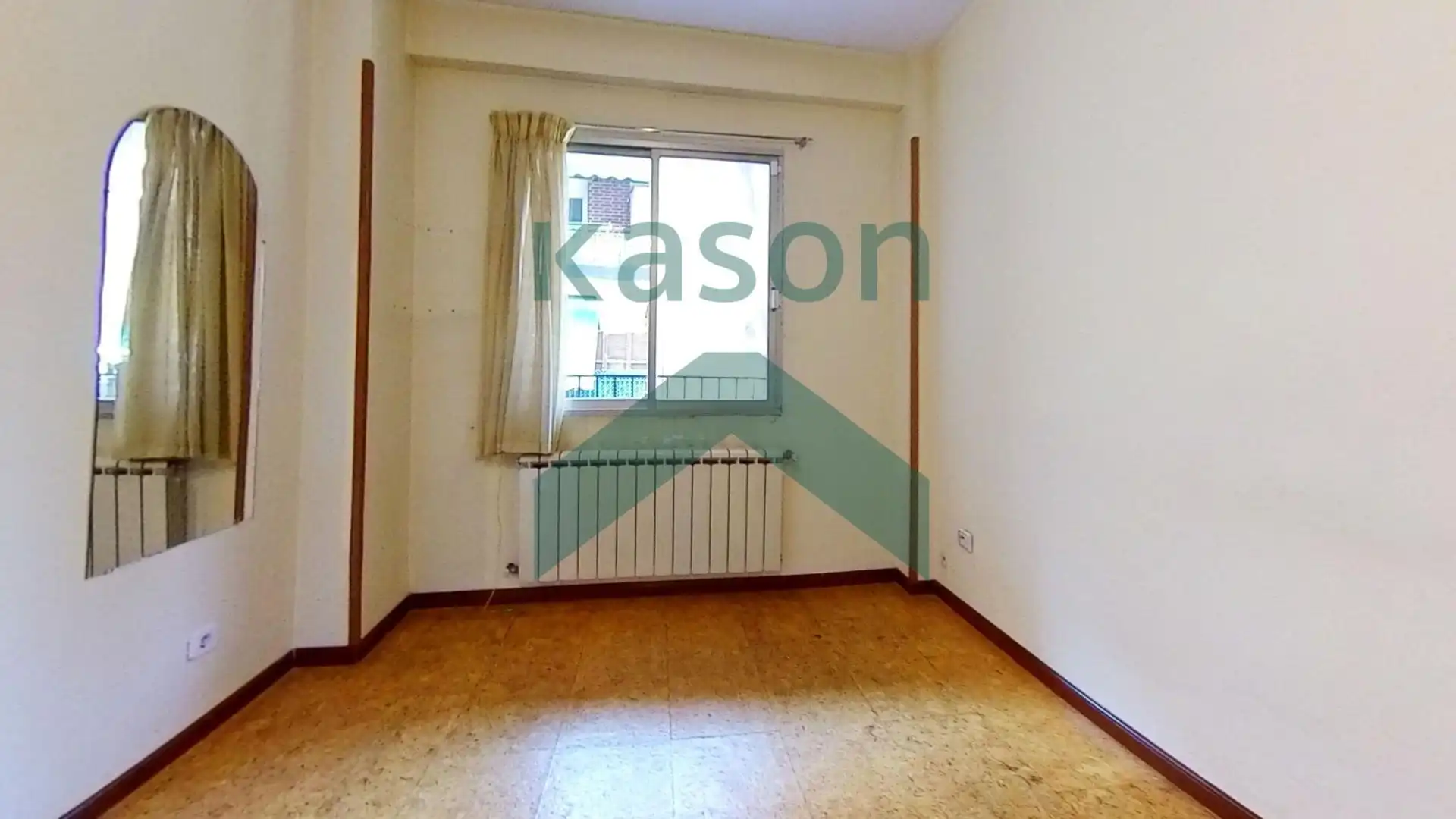 Habitación de Piso en venta en Madrid con Calefacción, Terraza y Trastero