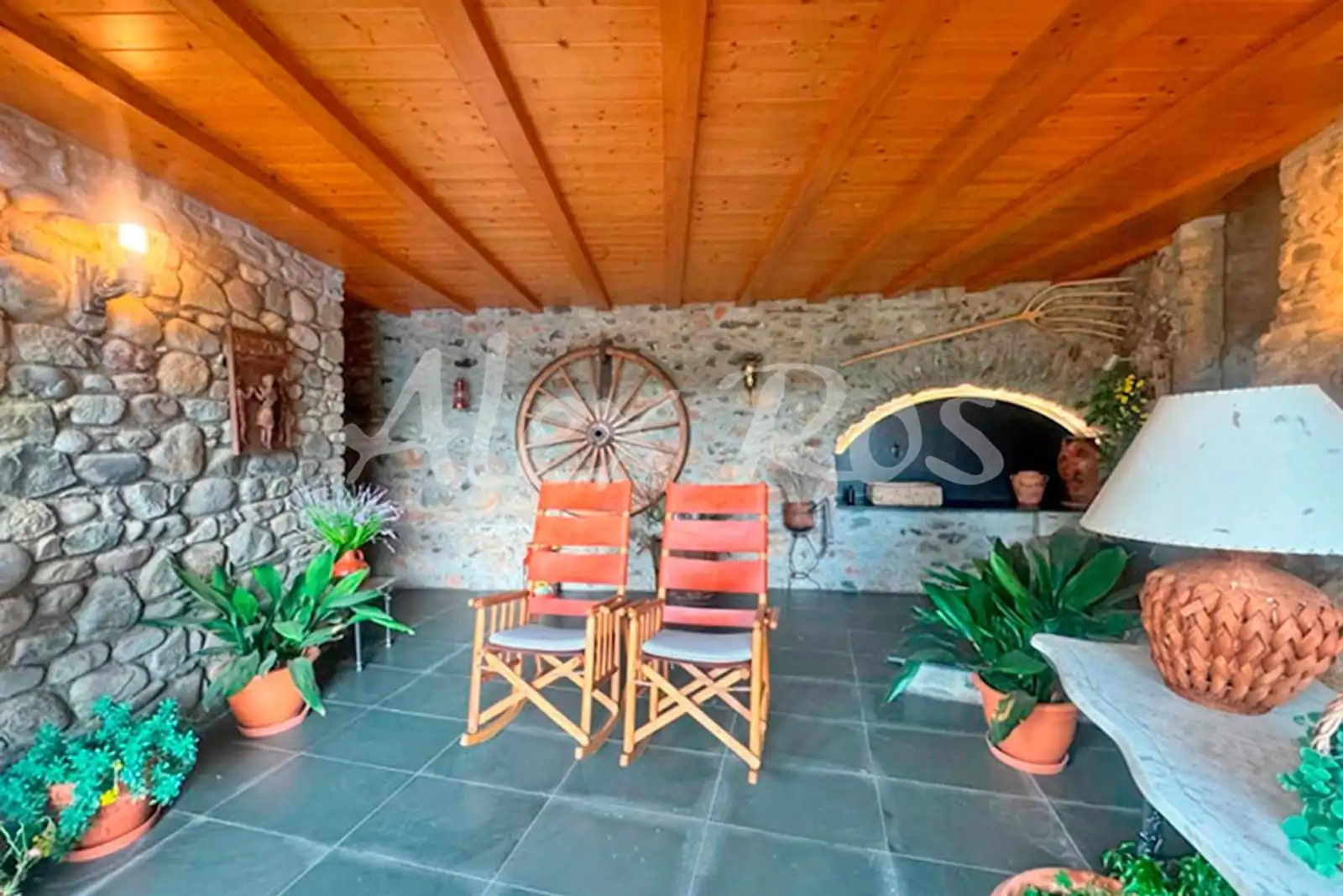 Terrassa de Casa o xalet en venda en La Seu d'Urgell amb Aire condicionat, Calefacció i Jardí privat