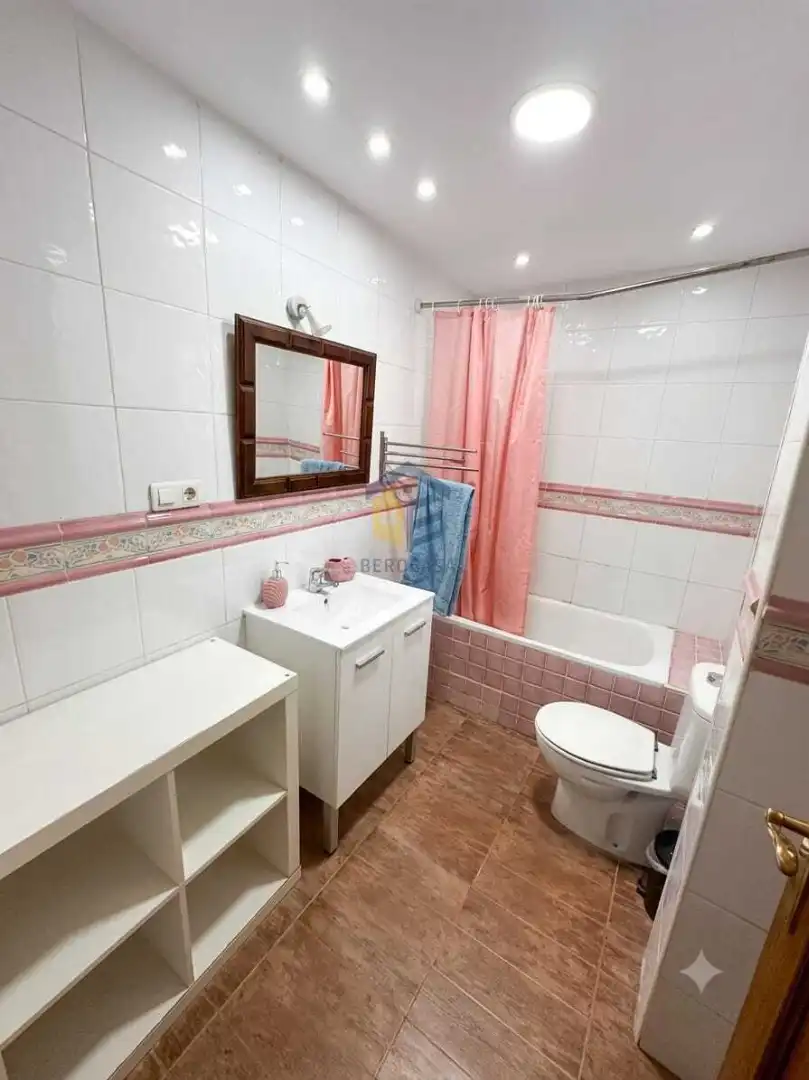 Baño de Piso en venta en Málaga con Balcón